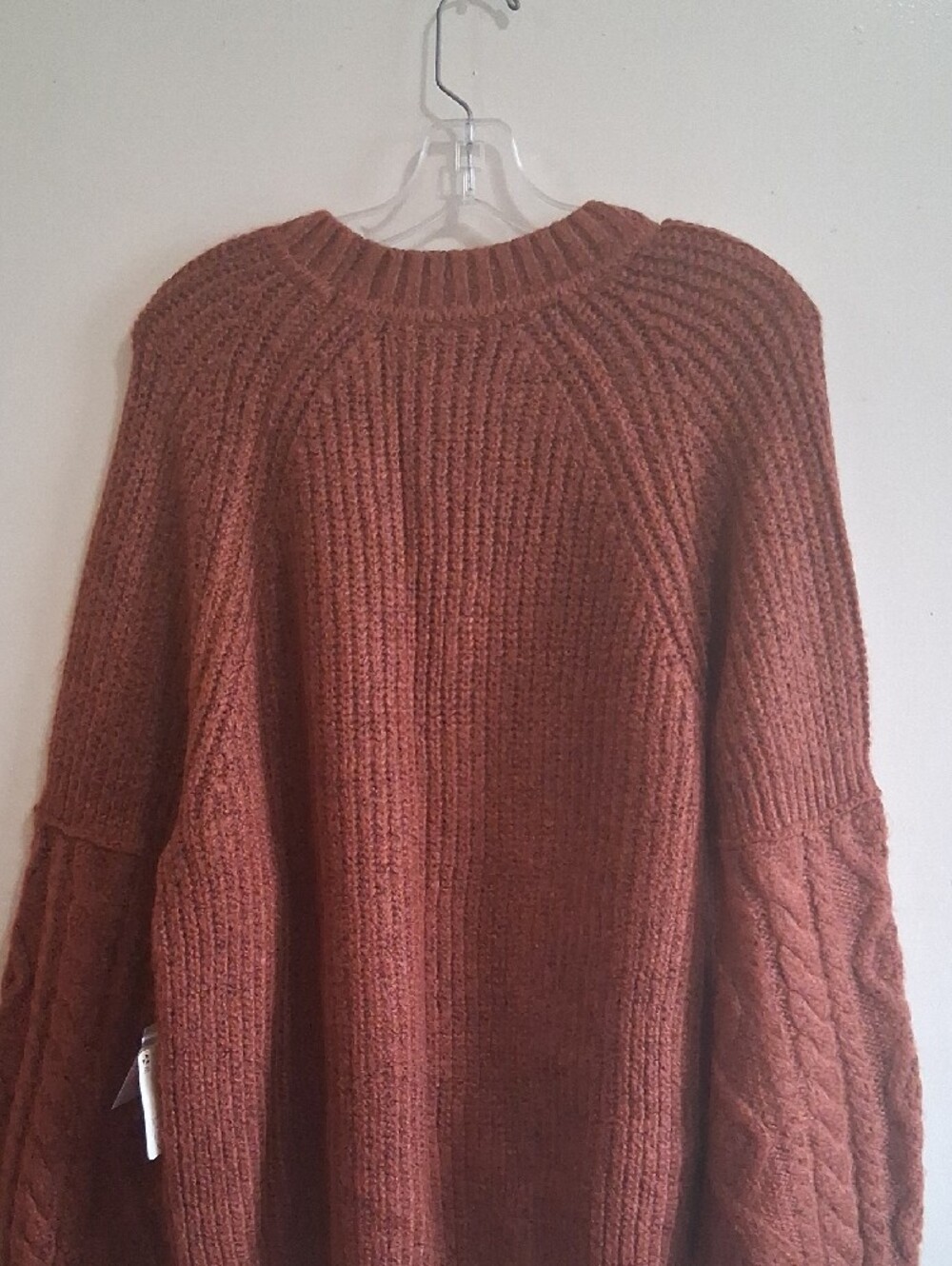NWT Relaxed Cable-Sleeve Crewneck Sweater - Rust Size L - Picture 4 of 6
